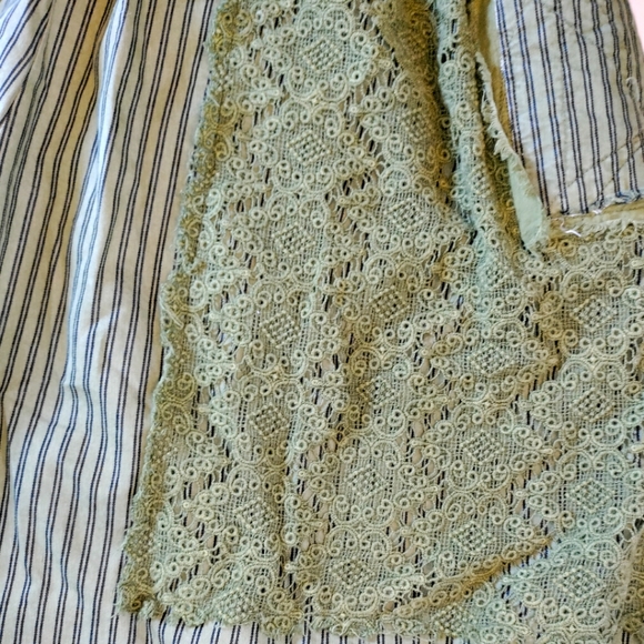 Cottagecore Ruffle Your Feathers crop pants - Picture 3 of 5